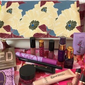 Tarte Makeup Bundle with Clutch